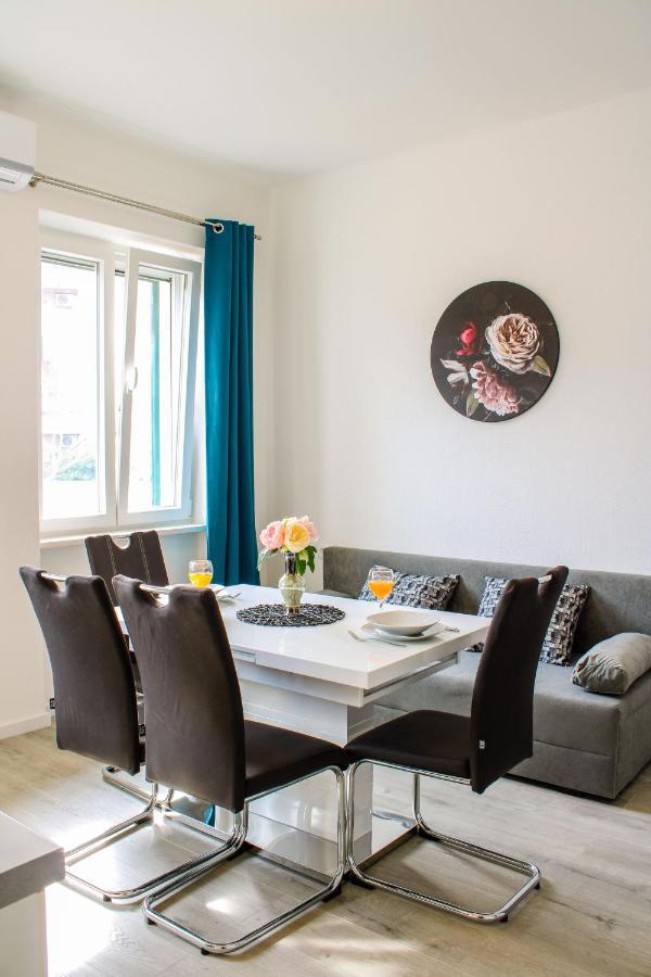 Tonka'S Beautiful Apartment In City Centre Split Exterior photo
